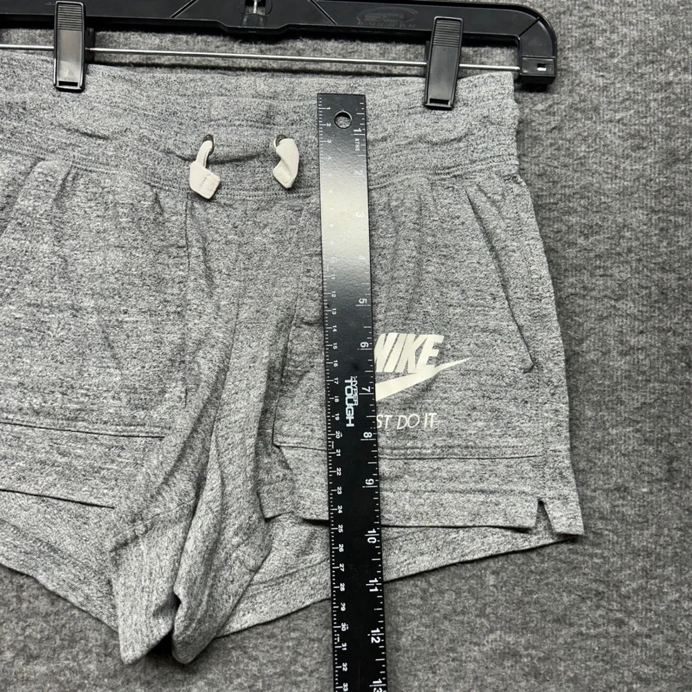 Nike Womens XS Gray Athletic‎ Gym Training Running Shorts Just Do It